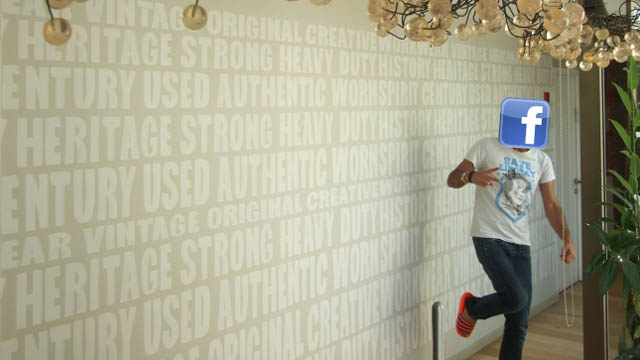 זו תחילתה של ידידות מופלאה מחלקת הניו-מדיה שלנו תכניס אתכם למסיבה הגדולה ביותר ביקום (היום קוראים לה פייסבוק) זו תחילתה של ידידות מופלאה מחלקת הניו-מדיה שלנו תכניס אתכם למסיבה הגדולה ביותר ביקום (היום קוראים לה פייסבוק)